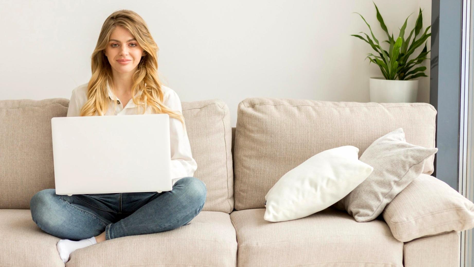 Simple budgeting tools and calculator on desk